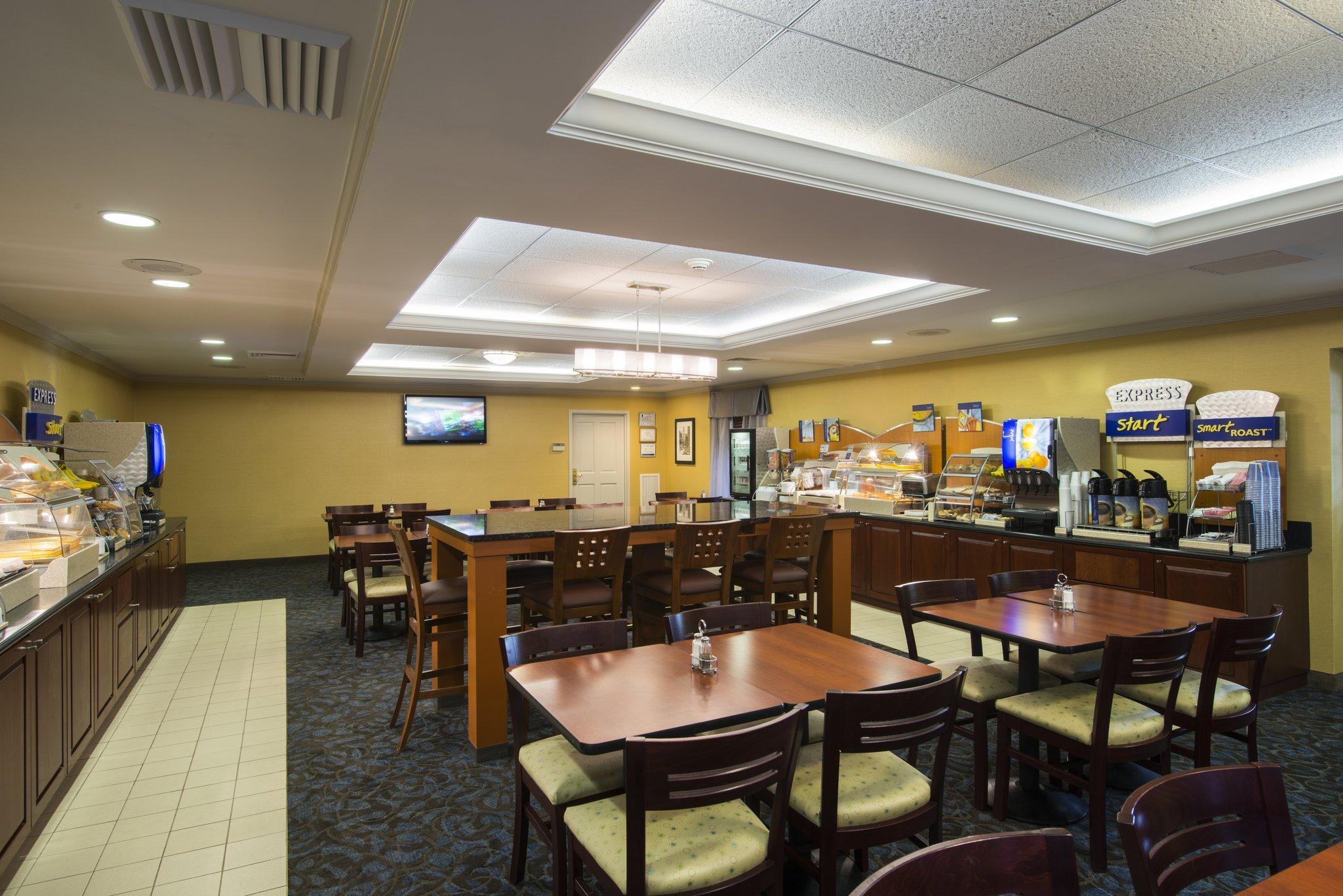 Holiday Inn Express Hotel & Suites Philadelphia - King Of Prussia By Ihg Kültér fotó