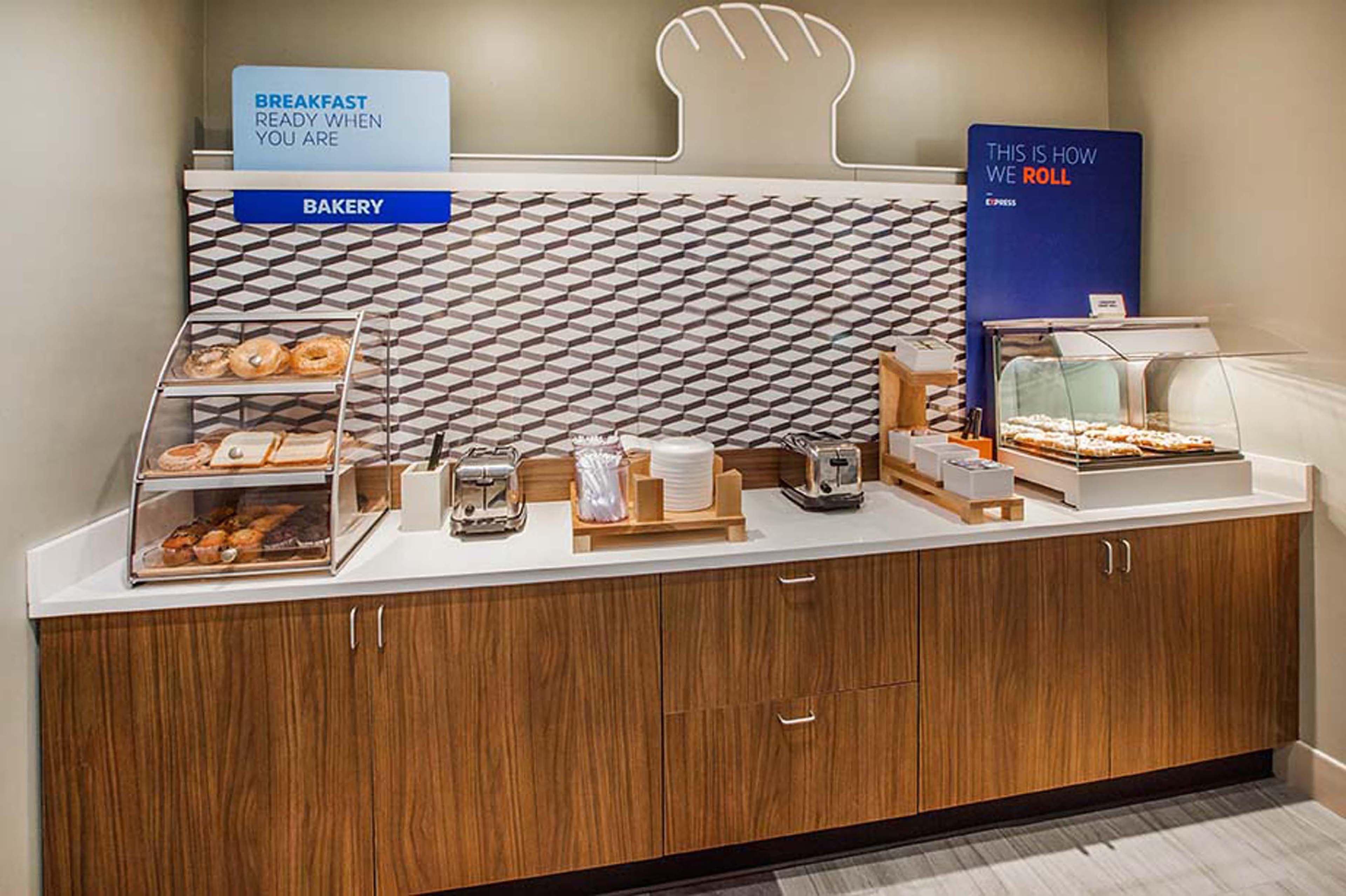 Holiday Inn Express Hotel & Suites Philadelphia - King Of Prussia By Ihg Kültér fotó
